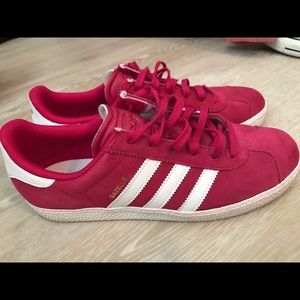 Adidas Originals gazelle sneakers pink